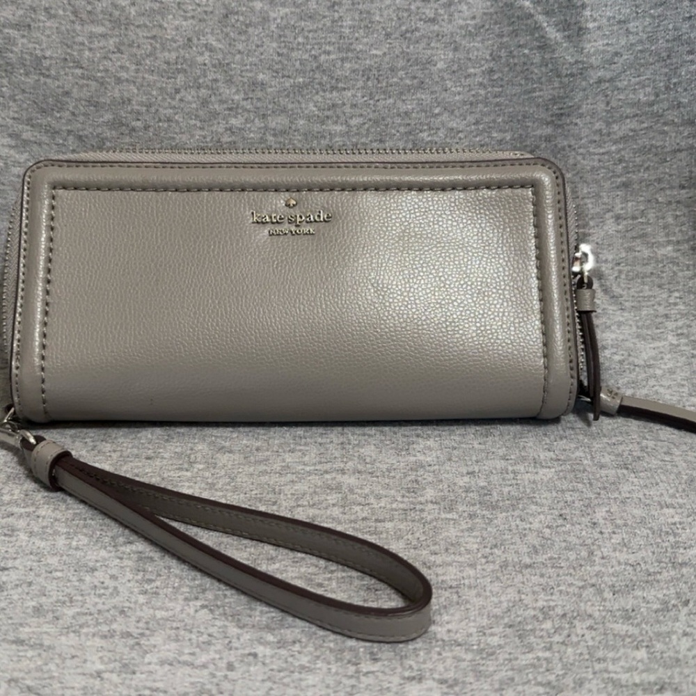 Kate Spade Gray Leather Wristlet